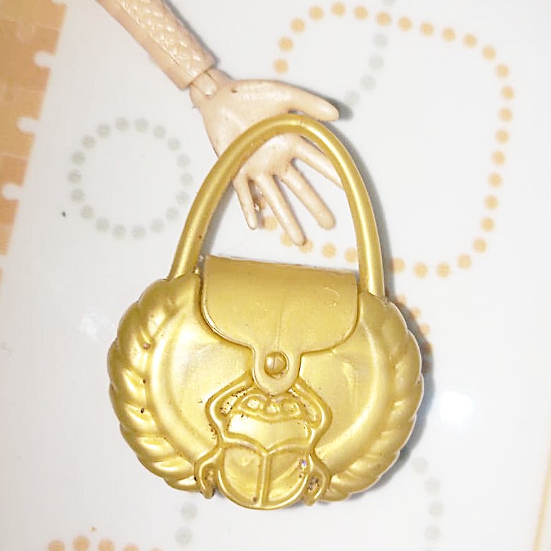 Monster High Cleo De Nile Picture Day Doll - Factory Sample Purse